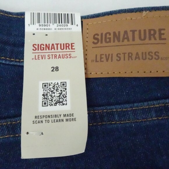 Levi Strauss Signature Jeans Women's Plus Size 28 Blue Stretch Denim Straight - Picture 6 of 10